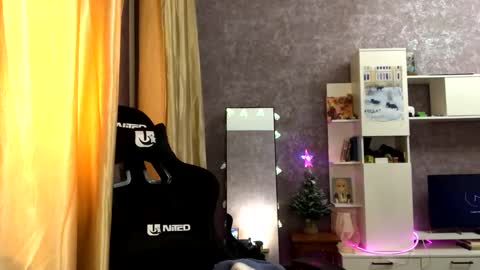 Mekyy online show from January 11, 3:17 pm