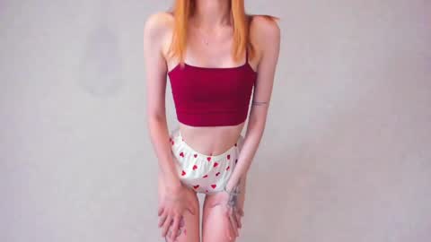 mel__lisa online show from June 6, 12:05 am