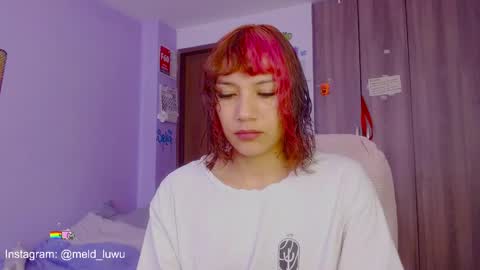 Snapshot of mel_dahlia chatting on May 25, 6:36 pm Melissa - - Please help me to reach 100 thumbs up online show from May 25, 6:36 pm