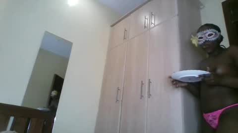 mel online show from February 5, 7:10 pm