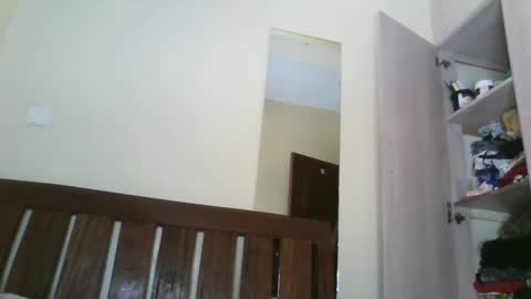 mel online show from February 27, 1:38 am