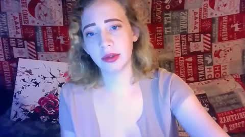 Snapshot of mel_mellie chatting on February 27, 6:53 pm Mel Mellie online show from February 27, 6:53 pm