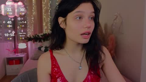 Snapshot of melan1e_ chatting on December 26, 7:16 pm mel online show from December 26, 7:16 pm