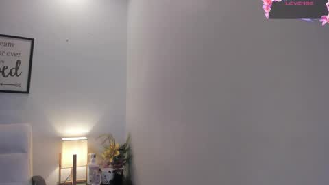 melan_owen online show from October 18, 10:38 am