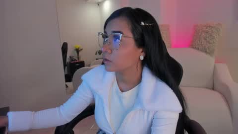 melan_owen online show from July 12, 11:01 am