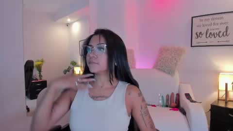melan_owen online show from July 27, 6:48 pm