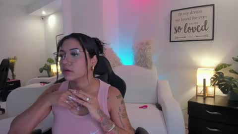 melan_owen online show from August 2, 10:46 am