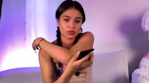 Snapshot of melani_bear chatting on July 1, 4:29 pm MELANI online show from July 1, 4:29 pm