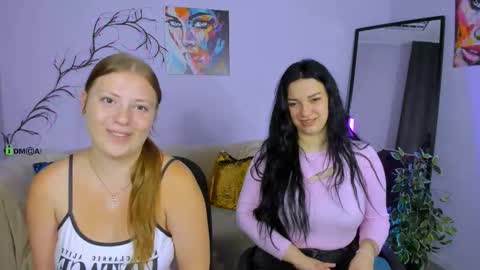 Snapshot of melani_bumm chatting on September 10, 5:51 am melani_bumm online show from September 10, 5:51 am