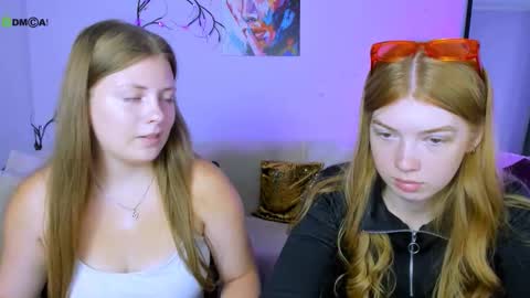 Snapshot of melani_bumm chatting on September 13, 5:51 am melani_bumm online show from September 13, 5:51 am