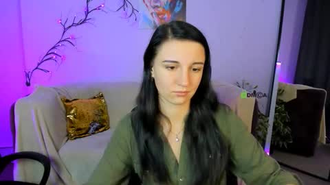 Snapshot of melani_bumm chatting on September 17, 12:07 pm melani_bumm online show from September 17, 12:07 pm