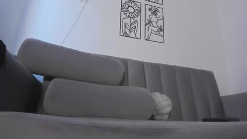 melani greyy online show from November 12, 9:25 pm