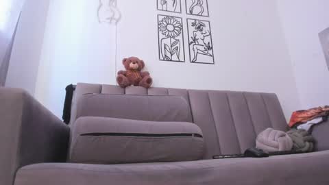 Snapshot of melani_greyy chatting on July 4, 10:27 pm melani greyy online show from July 4, 10:27 pm