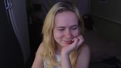 Mila online show from March 11, 8:42 am