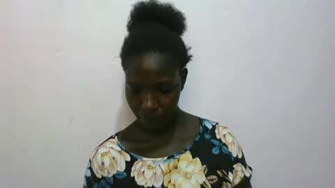 melanie_bae1 online show from May 7, 5:40 pm