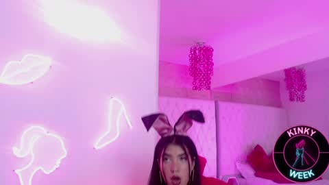 Snapshot of melanie_bianco chatting on January 20, 4:10 am Melanie online show from January 20, 4:10 am