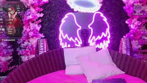 Snapshot of melanie_bianco chatting on September 15, 11:38 pm Melanie online show from September 15, 11:38 pm