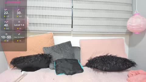 Melanie  online show from December 31, 10:15 am