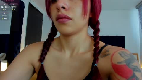 Melanie roux  online show from April 1, 12:28 pm