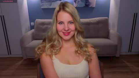 Snapshot of melaniebennett chatting on May 24, 6:29 am Melanie Bennett online show from May 24, 6:29 am