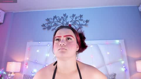 Melanie online show from December 17, 11:39 am