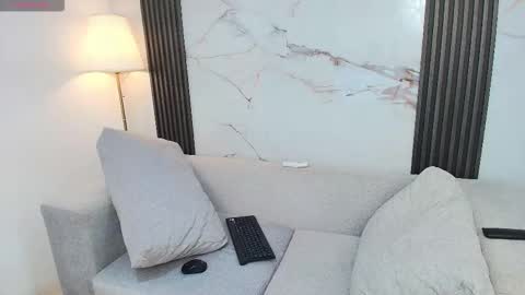 Snapshot of melaniepatton chatting on November 8, 12:27 pm Melanie online show from November 8, 12:27 pm