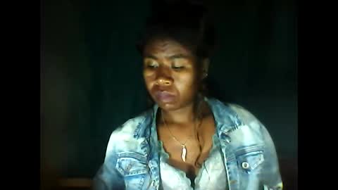 Snapshot of melanih chatting on May 9, 6:07 am melanih online show from May 9, 6:07 am