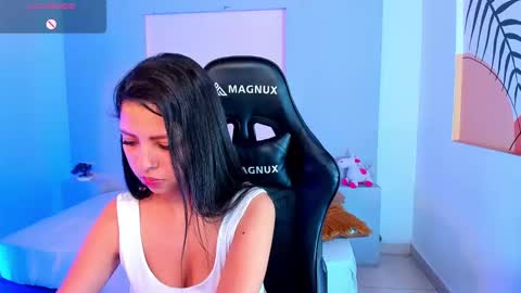  Melani  dont forget to follow me and like  online show from January 6, 10:13 am