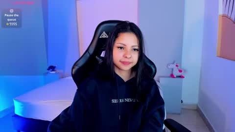  Melani  dont forget to follow me and like  online show from January 18, 7:59 am