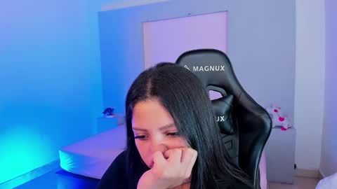 Melani  dont forget to follow me and like  online show from January 30, 10:29 am