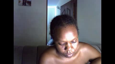 Snapshot of melanin3 chatting on May 7, 11:37 am Melanin3 online show from May 7, 11:37 am