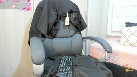 Melany online show from October 31, 12:06 pm