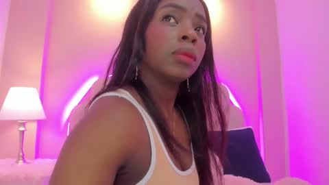 Melanie online show from October 5, 3:38 am