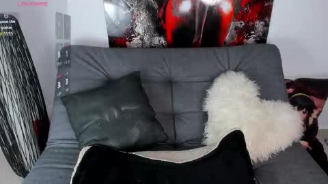 melany online show from March 8, 11:19 pm