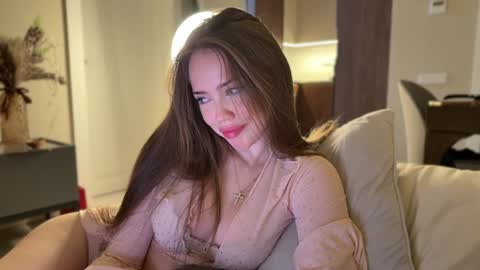 Snapshot of melanybunny chatting on December 9, 4:05 pm Adel online show from December 9, 4:05 pm