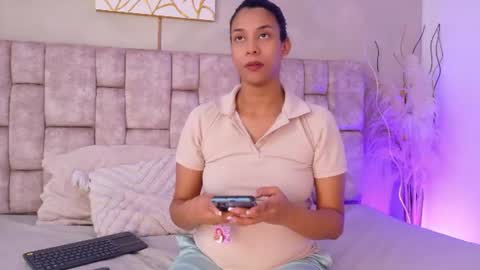 Snapshot of melanystone_ chatting on July 8, 2:10 pm Melany online show from July 8, 2:10 pm