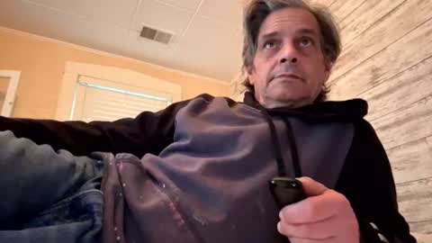 Snapshot of melays1972 chatting on March 4, 11:00 pm Tan lines online show from March 4, 11:00 pm