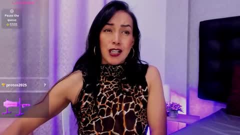 Snapshot of meleekxxx chatting on March 3, 4:46 pm MeleekXXX online show from March 3, 4:46 pm