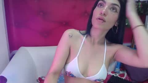 Snapshot of melhiza chatting on February 19, 6:43 pm melhiza online show from February 19, 6:43 pm