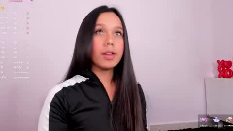 Snapshot of meli_mell chatting on February 23, 12:46 pm Meli online show from February 23, 12:46 pm