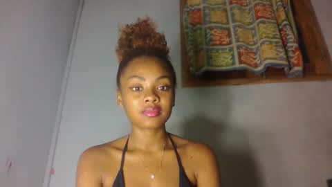 Snapshot of meliana98 chatting on October 12, 5:45 pm meliana98 online show from October 12, 5:45 pm