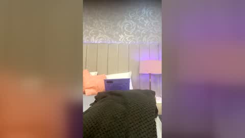 MELIE online show from April 6, 11:11 am