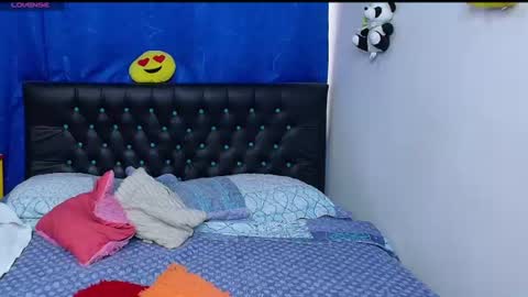 Snapshot of melika_sweet chatting on July 1, 5:12 pm eli online show from July 1, 5:12 pm