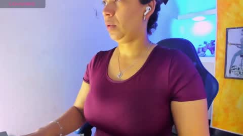 Melisa online show from May 1, 1:26 pm