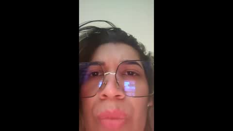 Melisa online show from May 9, 11:15 am