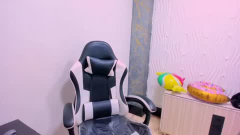 Melisa online show from June 27, 11:37 am