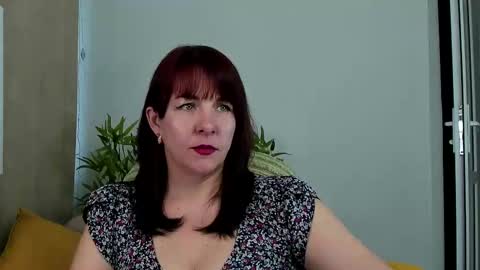 Snapshot of melisabim chatting on March 3, 5:46 am Mellisa online show from March 3, 5:46 am