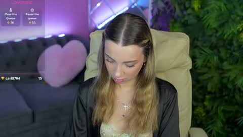 Melisa Ross online show from June 30, 1:23 pm