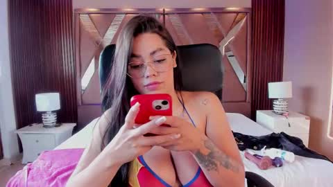 Snapshot of melisasotoo chatting on October 27, 8:13 pm Melissa Everyday From 1430 to 2130 Col Time online show from October 27, 8:13 pm