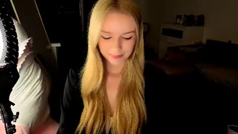 Mel or Lissa 3 Welcome here online show from July 26, 9:21 pm